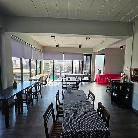 Polkadot Hostel Пхитсанулок Экстерьер фото
