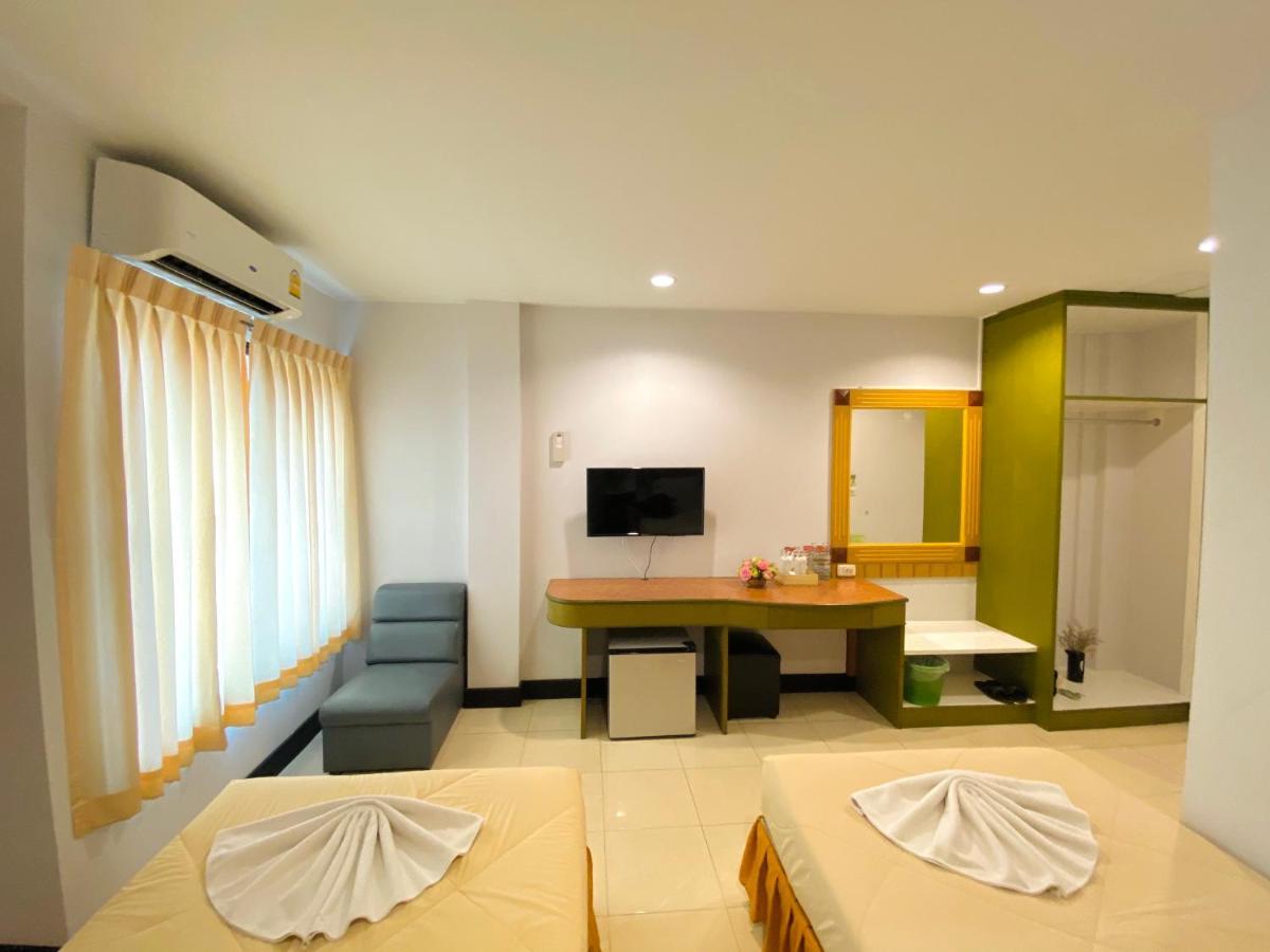 Polkadot Hostel Пхитсанулок Экстерьер фото