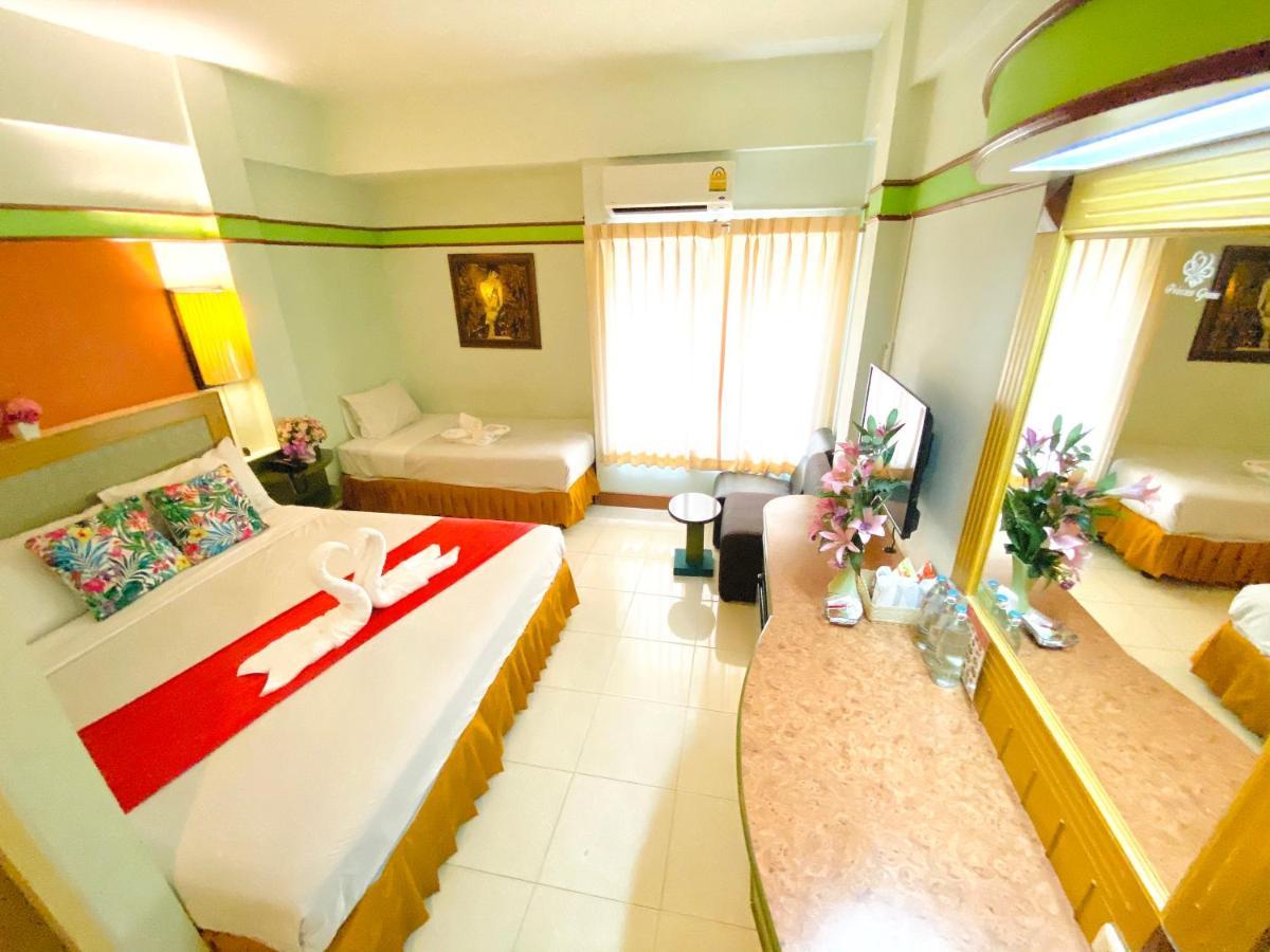Polkadot Hostel Пхитсанулок Экстерьер фото