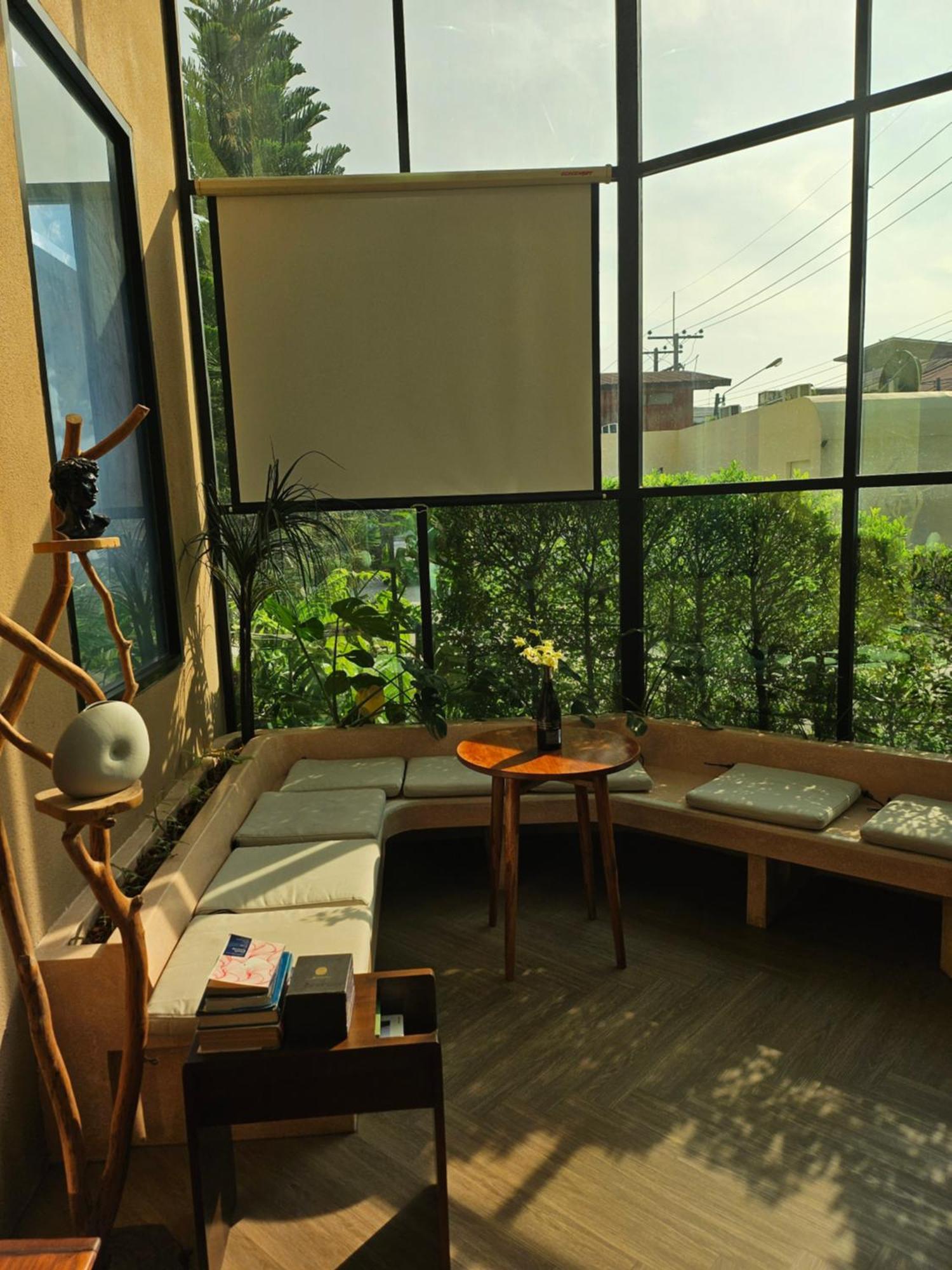 Polkadot Hostel Пхитсанулок Экстерьер фото